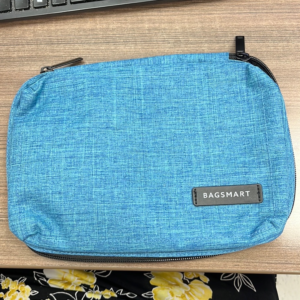 Bagsmart Electronic Organizer